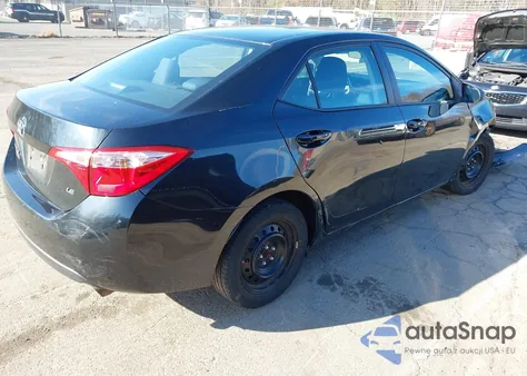 2018 Toyota Corolla Le z USA, uszkodzony, nr VIN 5YFBURHE4JP755483